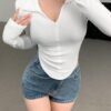 Istyle Can Women's Top Solid Color Long Sleeve Hem Casual T-Shirt with Zipper - Image 2